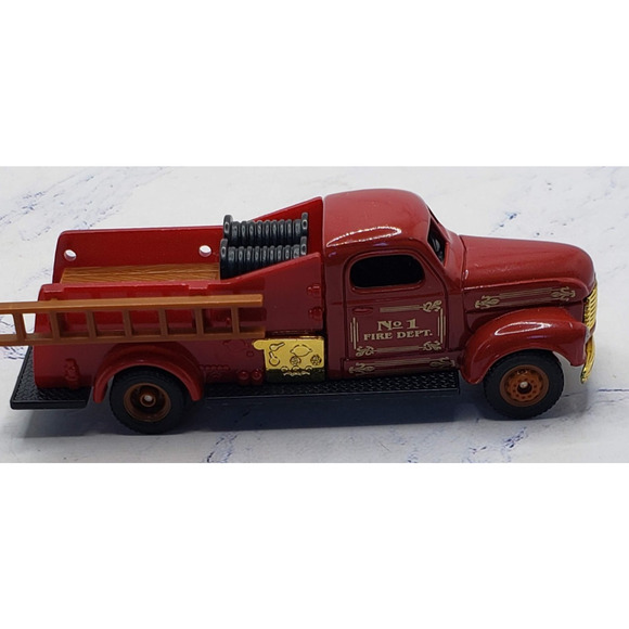 1948 Task Master 1:64 Die Cast #1 Fire Truck (1999 Reader's Digest) - Picture 3 of 7